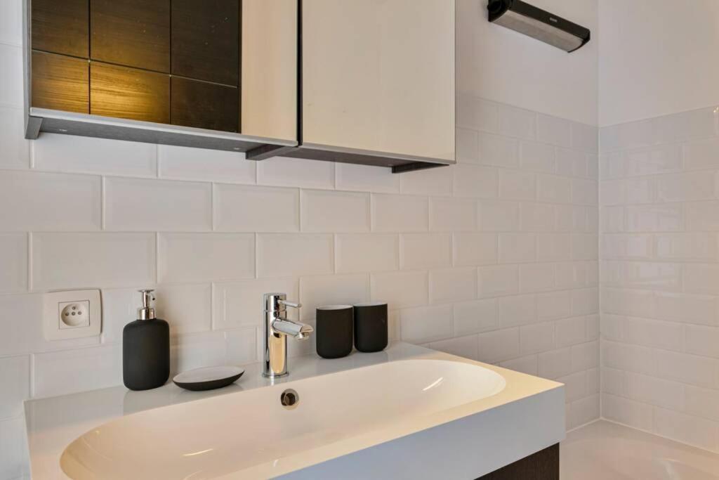 New-York Style Studio Apartment Antwerpen Bagian luar foto
