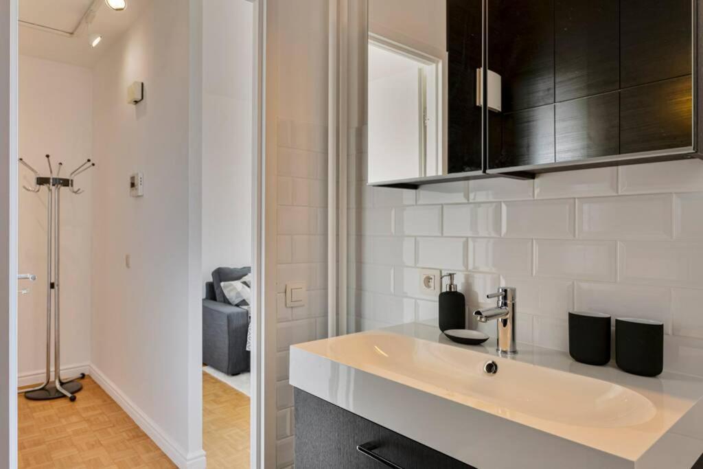 New-York Style Studio Apartment Antwerpen Bagian luar foto