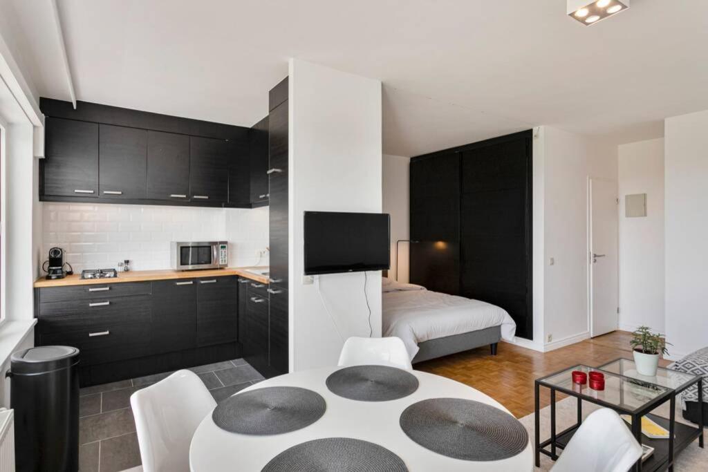 New-York Style Studio Apartment Antwerpen Bagian luar foto